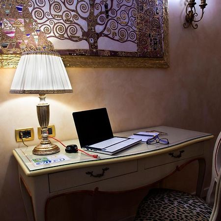 Vip'S Motel Luxury Accommodation & Spa Lonato del Garda Exterior foto