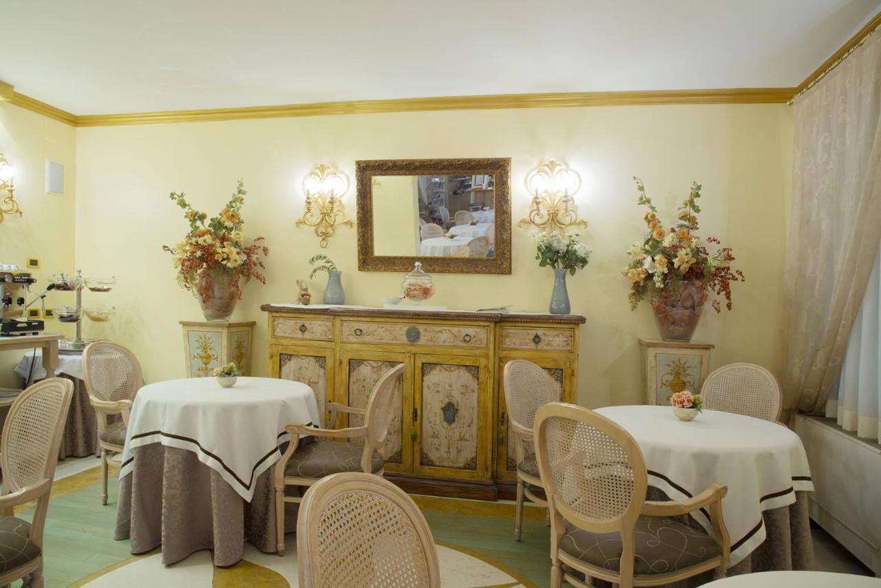 Vip'S Motel Luxury Accommodation & Spa Lonato del Garda Exterior foto